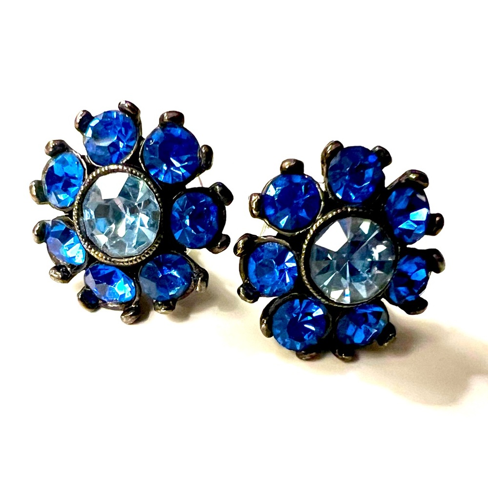 Elegant Vintage 90s Blue Crystal Floral Pierced Earrings